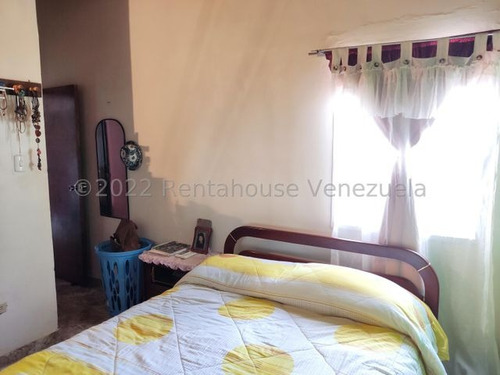 Imagen 28 de 30 de Casa En Venta Zona Norte Barquisimeto Lara Rah. 23-105895 // Invierta Seguro Con Rentahouse//