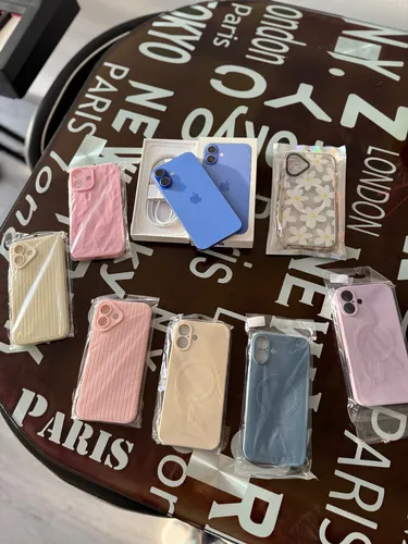 iPhone 16plus (128 Gb) - Ultramarino (como Nuevo) + 7 Cases (Usado)