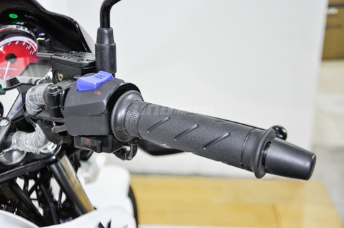 Imagen 9 de 15 de Moto Hero Hunk 150cc I3s 0km Con Baul