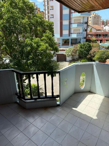 Departamento En Venta - 3 Dormitorios 2 Baños - Villa Gesell