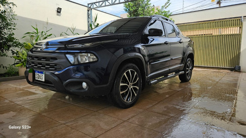 Fiat Toro 2.0 Ultra 4x4 Aut. 4p(5ck (pintura Sólida)) 9 marchas