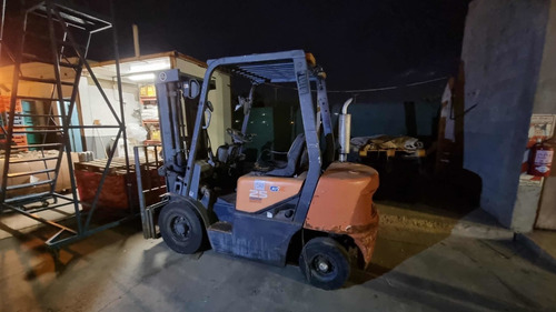 Autoelevador Apilador Clark Stacker 1600kg Envios Al Pais