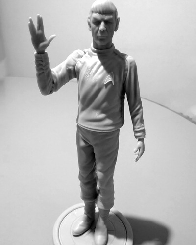 Spock Model Kit Para Armar Y Pintar Escala 1:9 De 11 Piezas