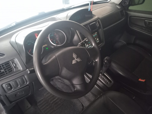 Mitsubishi Pajero TR4 2.0 4x2 Flex Aut. 5p