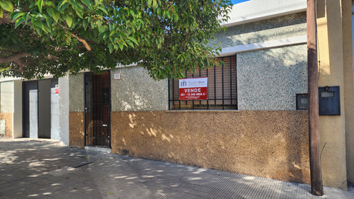 Vendo Casa Barrio Pueyrredon De 4 Dormitorios