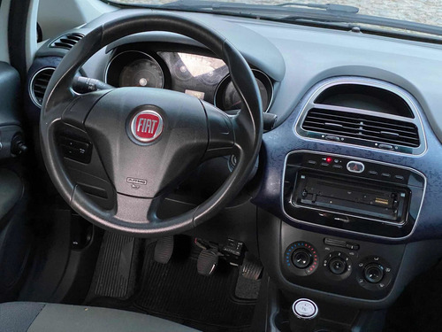 Imagem 12 de 13 de Fiat Punto 2016 1.4 Attractive Flex 5p