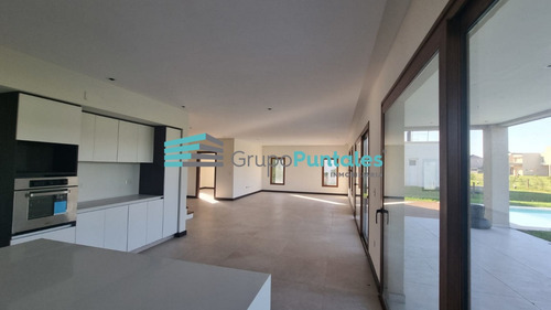Hermosa Casa En Canning En Country La Providencia En Sector Golf 2