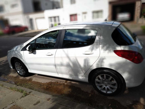 Peugeot 308 1.6 Active 2014