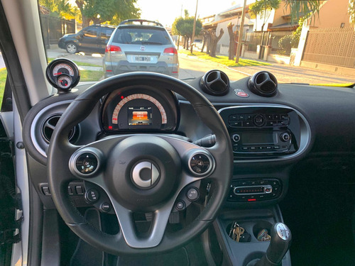 Imagen 7 de 10 de Smart Fortwo 2016 1.0 Passion