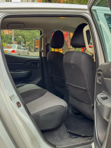 Mitsubishi L200 Fl Glx Mt 2400cc Td 4x4 2ab Abs Mod 2023