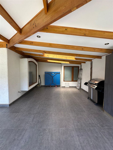 Casa Completamente Remodelada, Inmejorable Ubicación