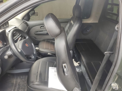 Fiat Strada 2011 1.8 16v Adventure Locker Ce Flex 2p