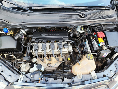 Imagen 23 de 25 de Chevrolet Onix 1.4 Joy Ls 98cv 2018