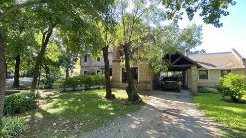 Casa En Venta En Barrio El Pato Verde Muñiz