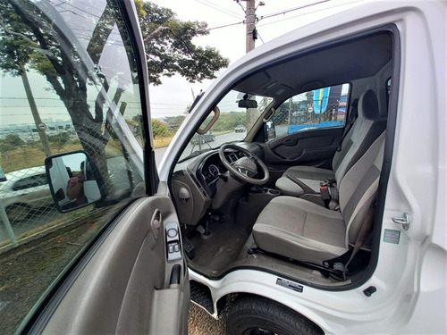 Imagem 8 de 10 de Hyundai Hr 2.5 Hd Cab. Curta Baú Tci 2p