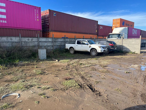 Arriendo Estupendas Bodegas De 200m2 En Jaime Repullo Thno.
