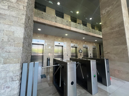 Edificio Quantum En Mejor Sector De Negocios De Las Condes