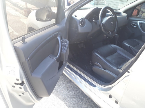 Renault Duster 2.0 16v Dynamique Hi-flex Aut. 5p 2014