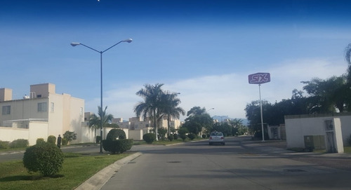 Imagen 2 de 13 de Departanebto Amueblado Frente Alberca Primer Nivel