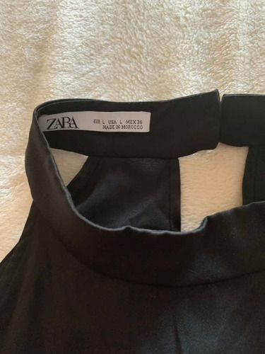 Musculosa Zara Negra Escote Halter