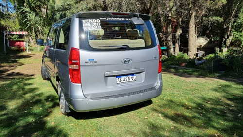 Imagen 9 de 15 de Hyundai H1 2.4 Premium 175cv At
