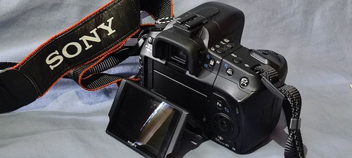 Imagen 7 de 9 de Equipo De Fotografía Con Cámara Sony Alpha 350 + Accesorios