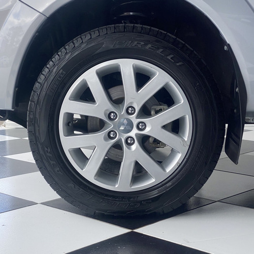 Imagem 5 de 12 de Mitsubishi Pajero Tr4 2.0 4x4 16v 140cv Flex 4p Automático