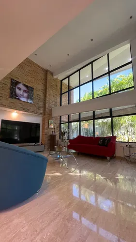 Casa En El Cafetal (5h/7b/4pe)