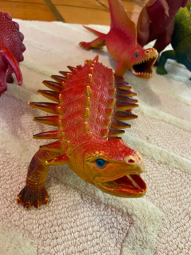 Dinosaurios Plásticos De Juguete (Usado)