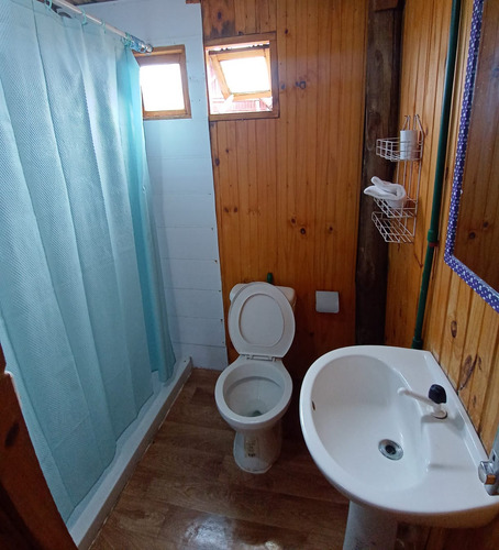 Alquilo Hermosa Cabaña Madera, San Luis, 300 M. De La Playa