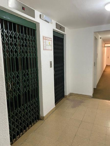 Venta Departamento 4 Ambientes Patio Centro