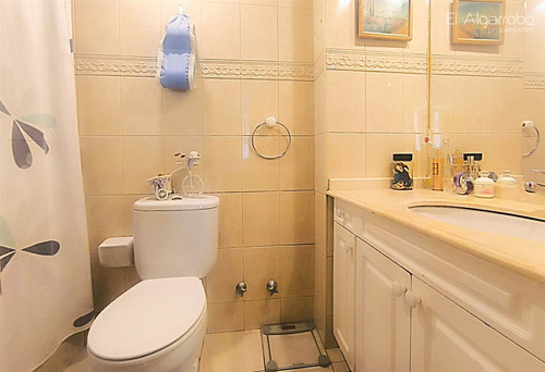 Departamento En Venta De 1 Dorm. En Las Condes (metro Colón)
