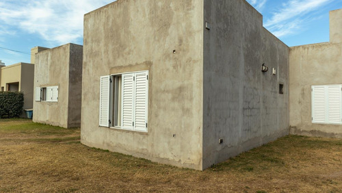 Imagen 9 de 13 de Casa Amplia A La Venta En Libertad Oeste Al 500, Lobos