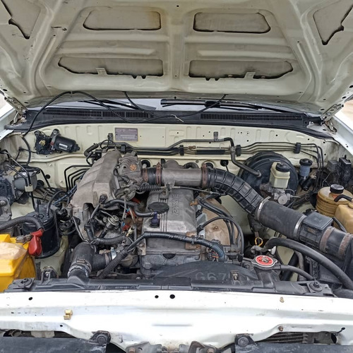 Imagen 14 de 16 de Mazda Bt-50 4x4 Sincronica 2009