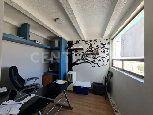Casa En Venta Acondicionada Para Uso De Oficina En Mayorazgo