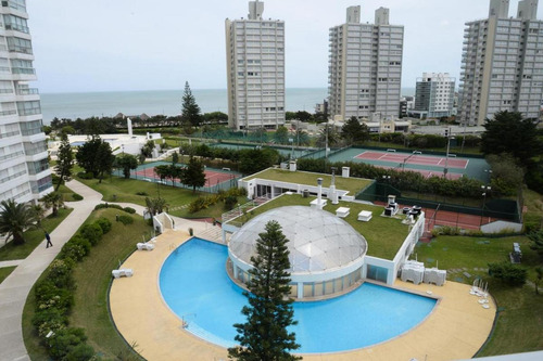 Imagen 2 de 22 de Apartamento Punta Del Este - Lincoln Center, 170 M2, Vista Al Mar, Piso Alto!!