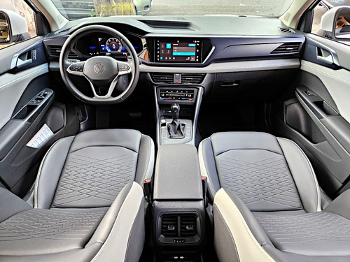 Volkswagen Taos 1.4 250 TSI TOTAL FLEX COMFORTLINE AUTOMÁTICO