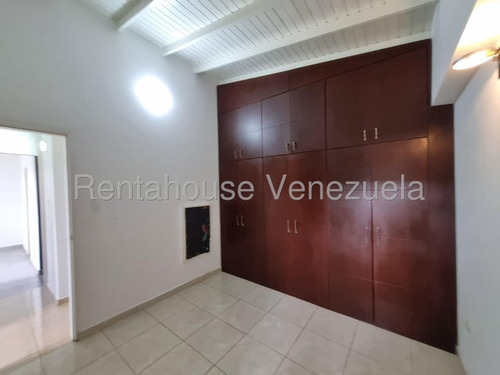Maribel Morillo Asesor Inmobiliario De Rentahouse Te Ofrece Bello Y Moderno Apartamento De 106m2; Ubicando En Conjunto Con Planta Electrica; Al Este De Barquisimeto Lara