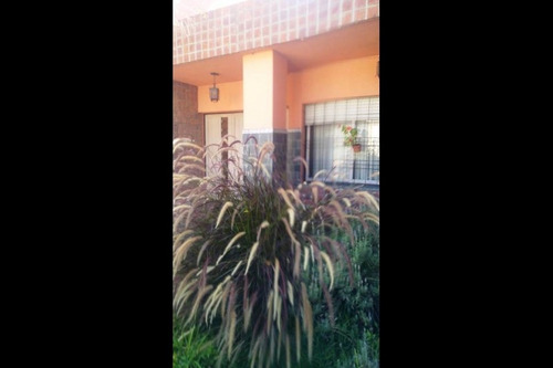 Casa En Venta En El Palomar