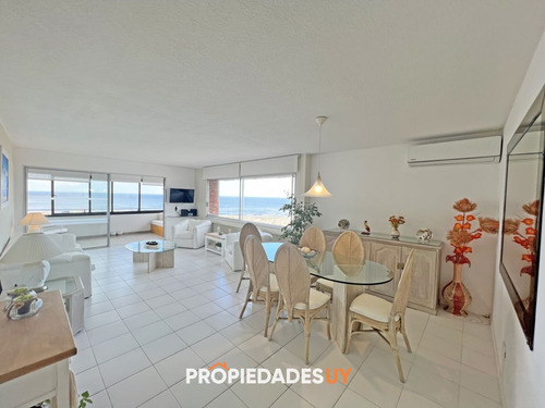 Imagen 12 de 30 de Primera Linea Playa Brava - Venta Dpto. 3 Dormitorios