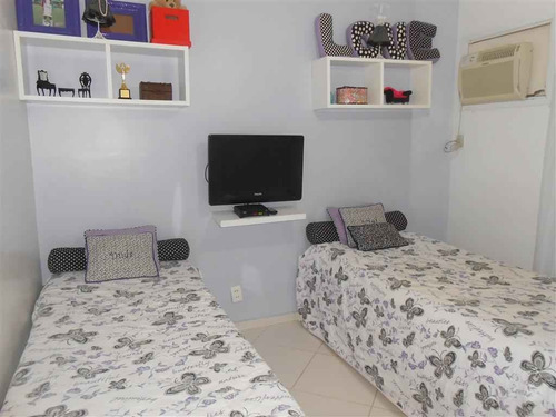 Casa De Condomínio À Venda Na Praça Miguel Osório, Recreio Dos Bandeirantes, Rio De Janeiro - Rj - Liv-2751