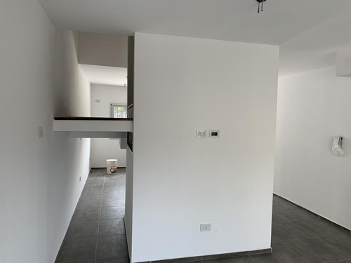 Imagen 9 de 28 de Venta Casa Ph Duplex 2 Dormitorios Fisherton R Permuto Cochera
