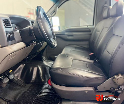 Ford F-250 3.9 Xlt 4x2 2p
