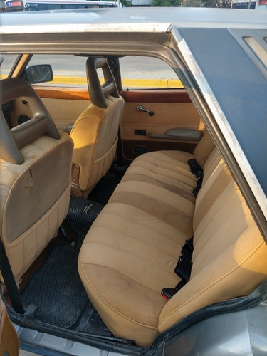Imagen 5 de 9 de Ford Taunus 2.3 Ghia