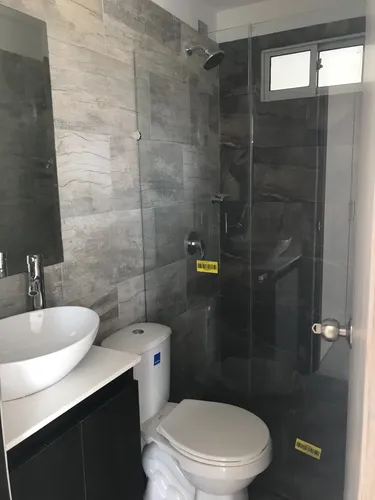 Se Arrrienda Apartamento A 3 Cuadras Del Parque De Rionegro (antioquia)