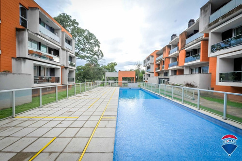 Imagen 6 de 8 de Venta Departamento Pb 2 Dorm + Cochera