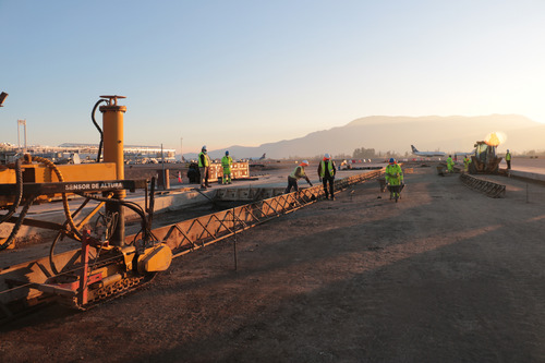 Tren Pavimentador Cmi Super 200, Excelente, Funcionando,