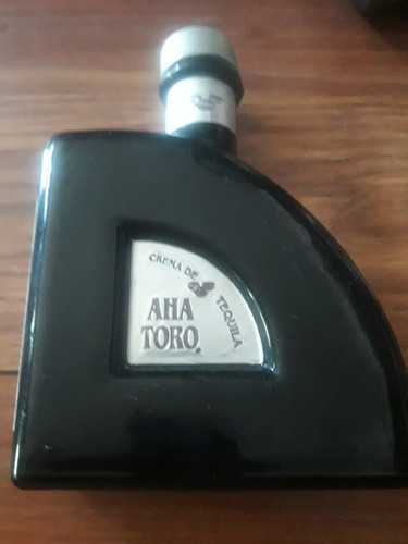 Botella Vacia Decoratva De Tequila Aha Toro