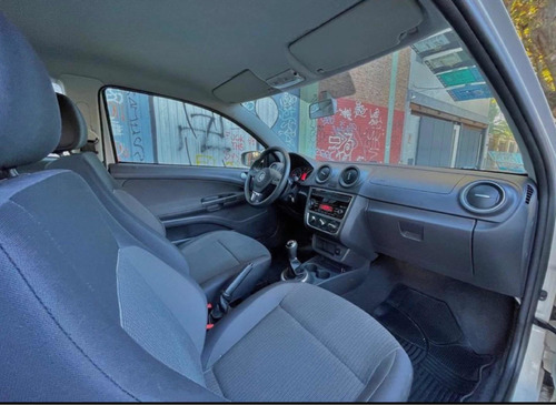 Imagen 5 de 7 de Volkswagen Gol Trend 1.6 Highline 101cv 3p 2014
