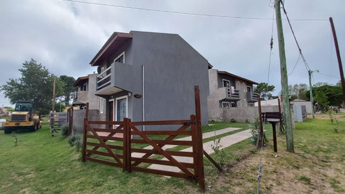 Imagen 2 de 8 de Venta Duplex 3 Ambientes Independiente A Estrenar